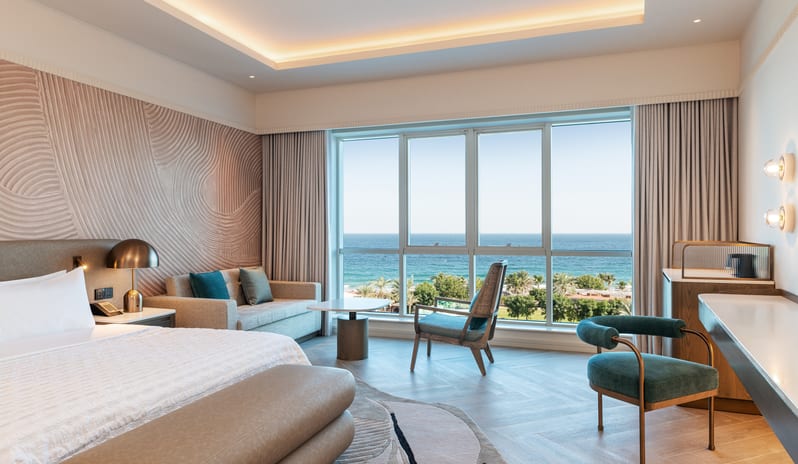 Deluxe King Room - Le Meridien Al Aqah